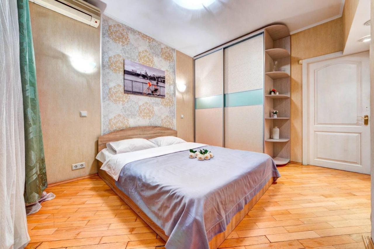 Apartments Of Bogdan Khmelnitsky Киев Экстерьер фото